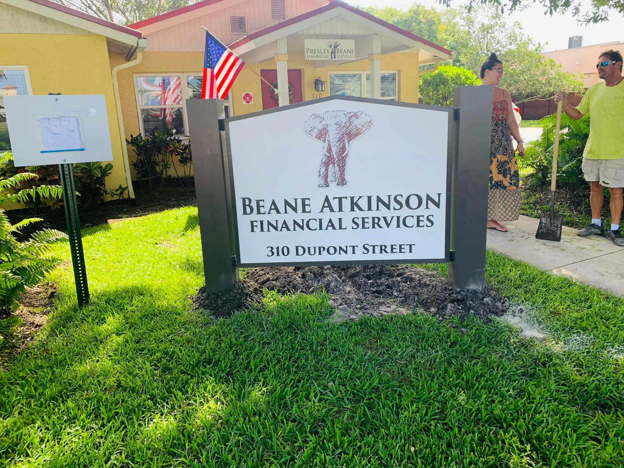 Fort Myers Post and Panel Signs 